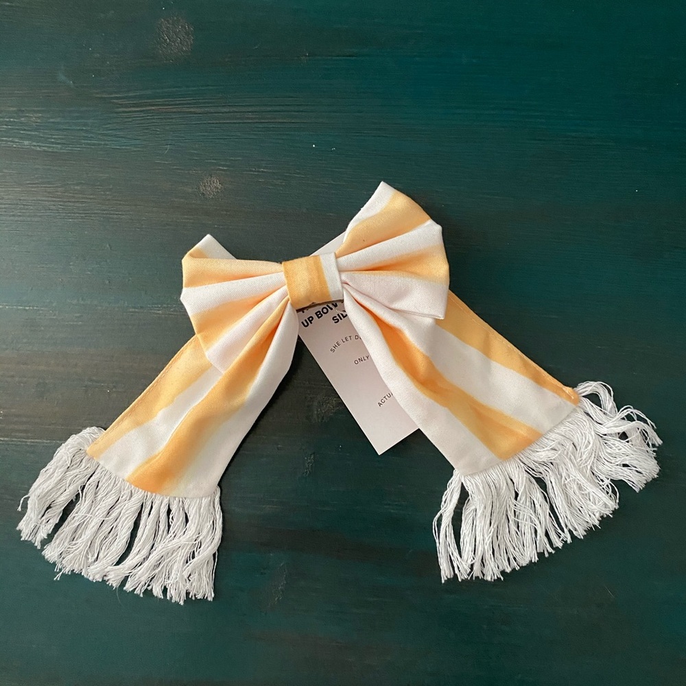 Man Repeller Sunny Side Up Bow NWT